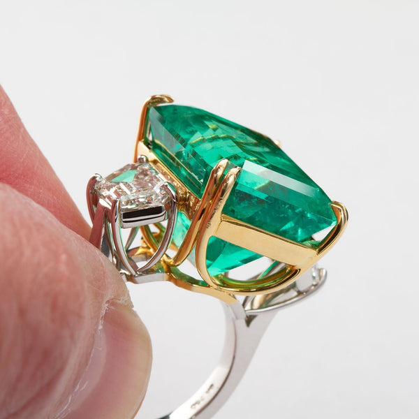 PATRICE Large Colombian Emerald Engagement Ring - TMWJ-5363-5305 - TMW Jewels Co.